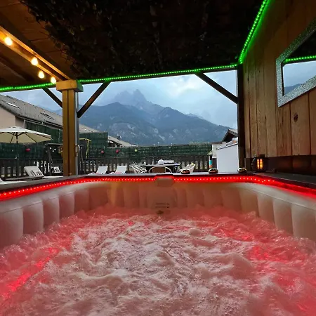 Rooftop 2 -jacuzzi Prive Au Pied Du Mont -blanc * Sallanches