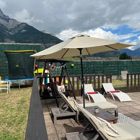 Rooftop 2 -jacuzzi Prive Au Pied Du Mont -blanc Apartment