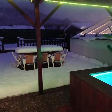 Apartment Rooftop 2 -jacuzzi Prive Au Pied Du Mont -blanc